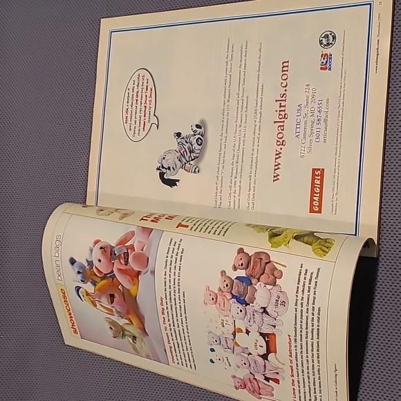 Whites Guide Collecting Figures November 1999 Issue 59 SLU '99 Football - Picture 4 of 16